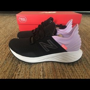 Brand new pair of New Balance Fresh Foam ROAV